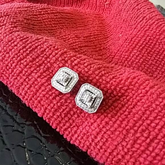 DIAMOND Natural and Sterling Silver Studs BLING - Picture 2 of 3